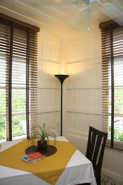 The Hen Hua Hin Hotel Kamer foto